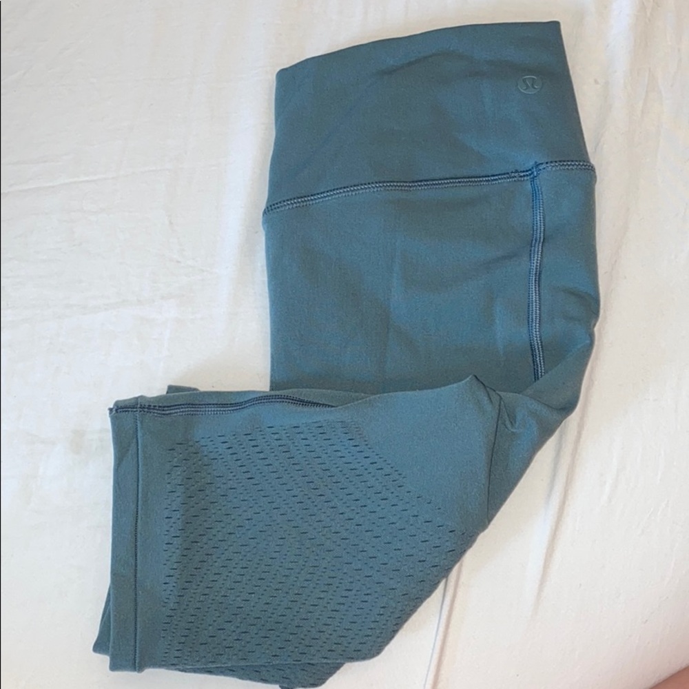 LULULEMON BIKER SHORTS